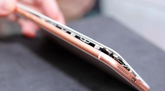 iPhone8电池膨胀-闪电修手机维修